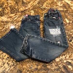 2 pairs of girls size 5 jeans. Gap & Old Navy